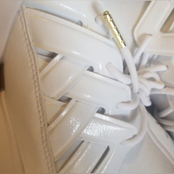 Puma - Muse Echo New School Women's- Sz 11 - Picture 3 of 12